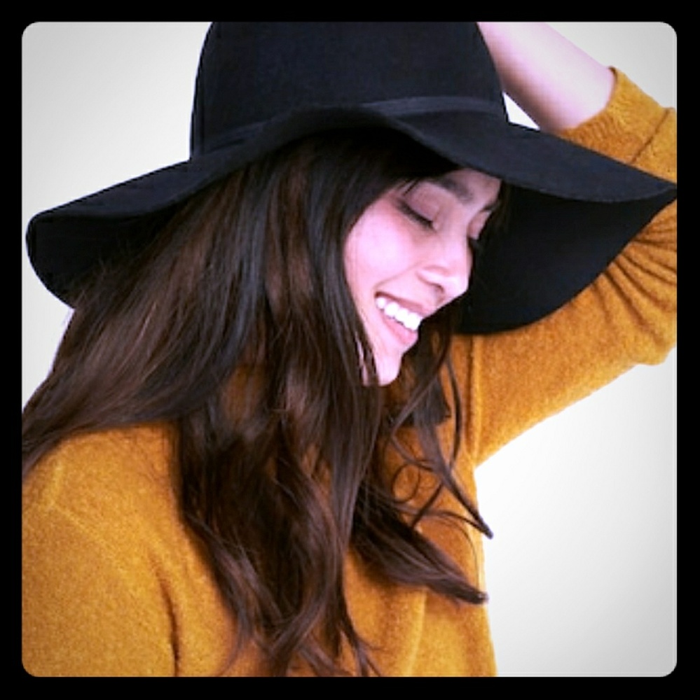 Old Navy Floppy Felt Hat NWT